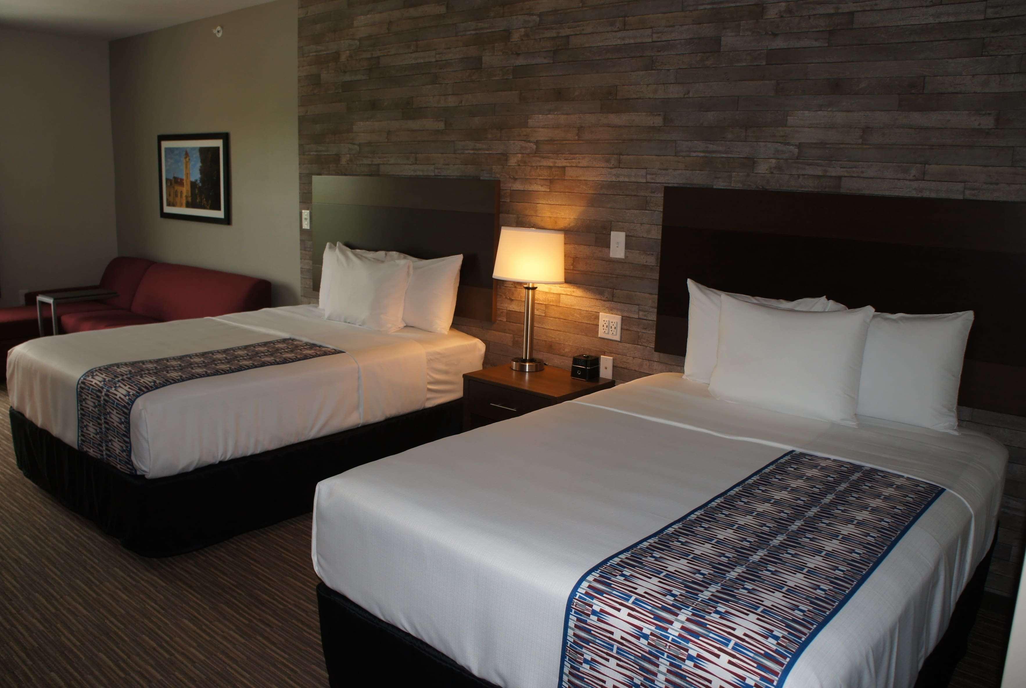 La Quinta And By Wyndham Hotel 3*
