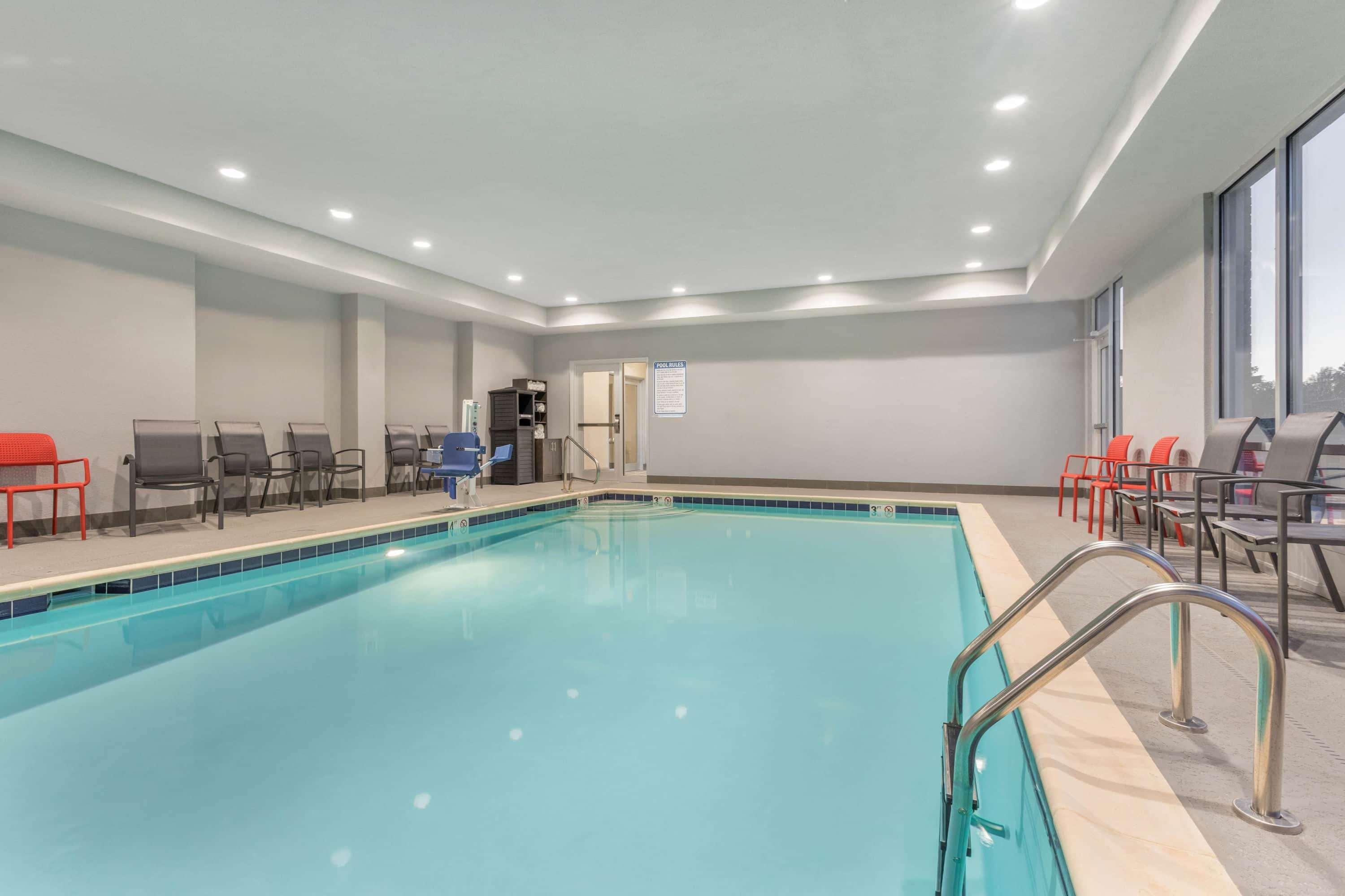 La Quinta And By Wyndham Hotel 3*
