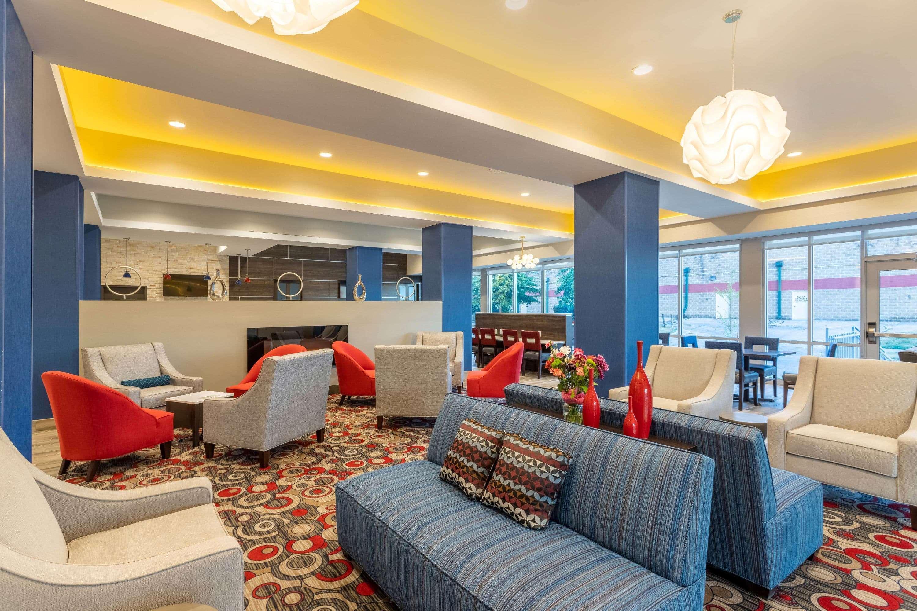 La Quinta And By Wyndham 3*